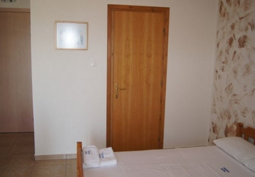 Vergina Nea Poteidaia Luaran gambar