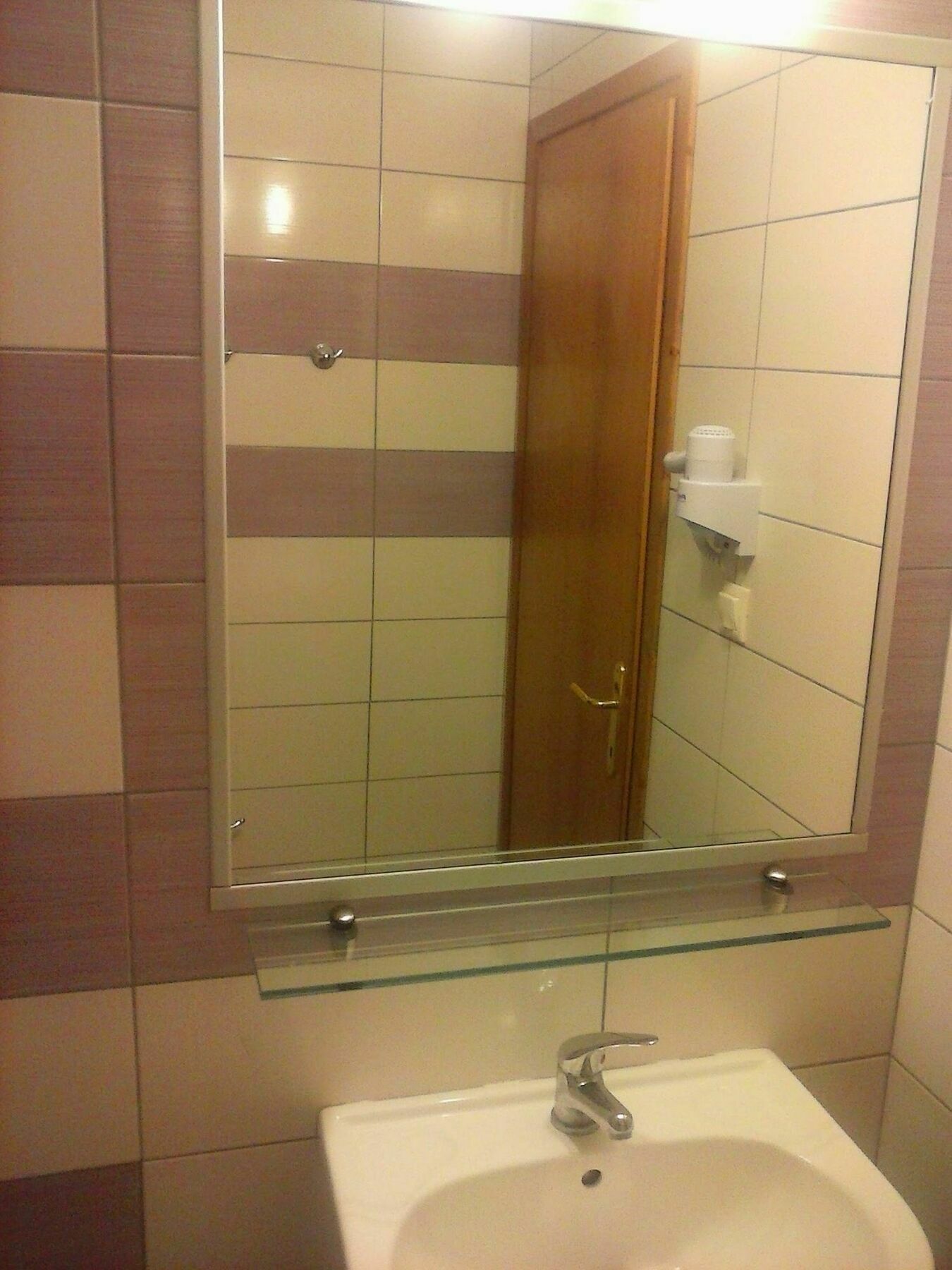 Vergina Nea Poteidaia Luaran gambar